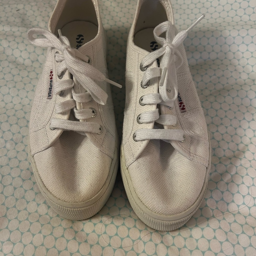 EUC Superga White Canvas Sneakers with 1.5” platform